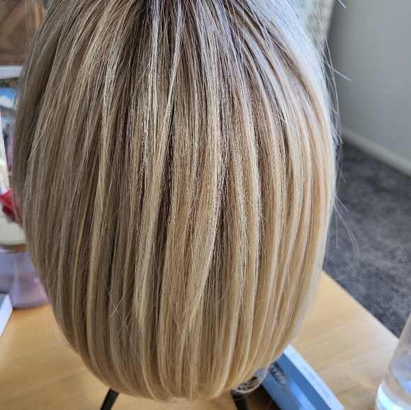 Belletress wig - Picture 3 of 6